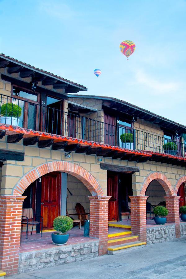Hotel Sol Y Fiesta เตกิซเกียปัน ภายนอก รูปภาพ